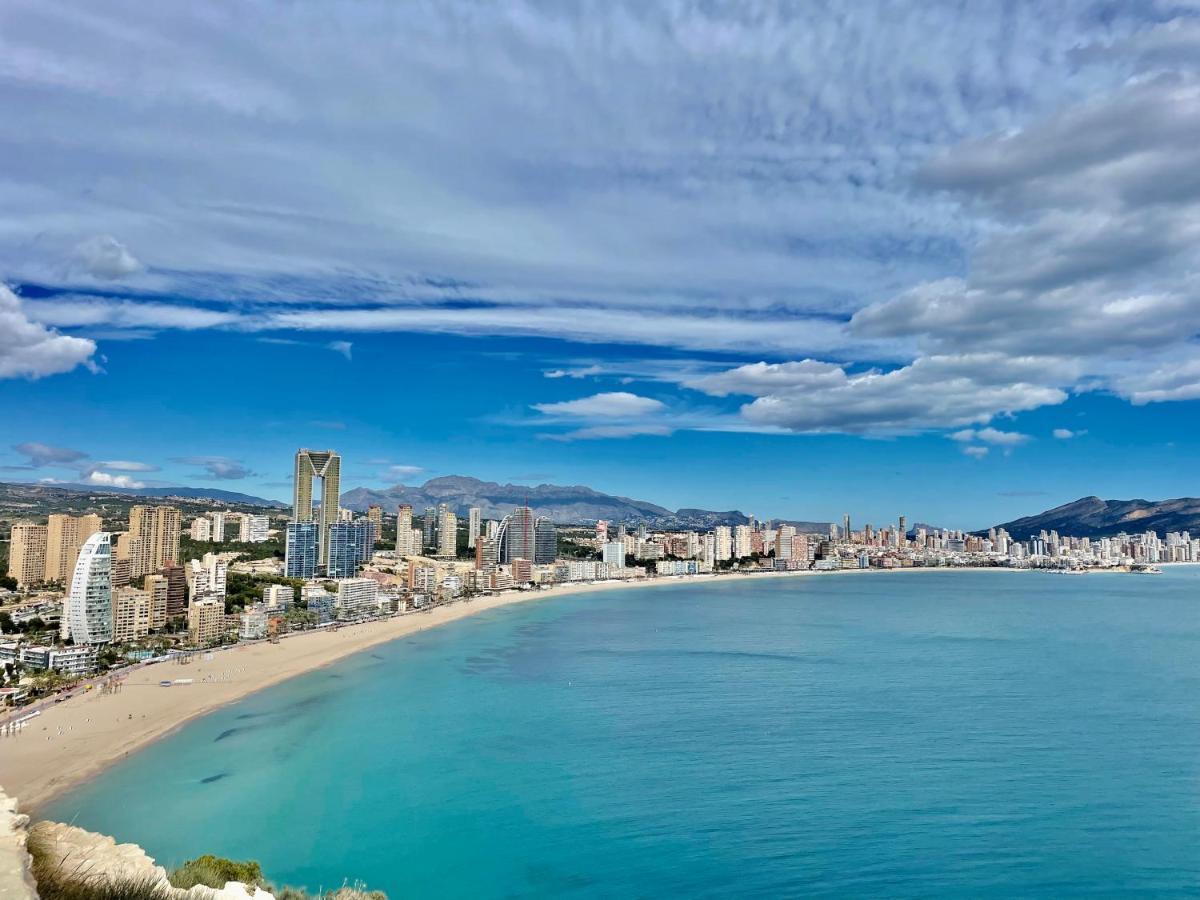 Traveler'S Beach Apartment With Sea View, Free Coffee & Parking Benidorm Bagian luar foto